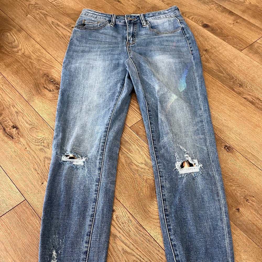 Kancan,5/26, blue jeans
